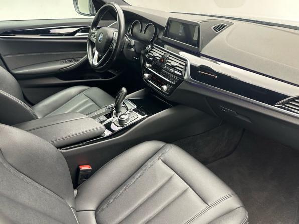 BMW 5 серии VII (G30/G31/G38) с пробегом 2018 года, цена 2 797 900 рублей, 93550 км, седан, Автокод Объявления