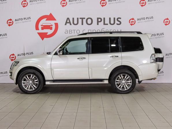 Mitsubishi Pajero IV Рестайлинг 2 с пробегом 2017 года, цена 2 999 000 рублей, 127000 км, внедорожник, Автокод Объявления
