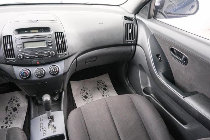 Hyundai Elantra IV (HD) с пробегом 2009 года, цена 849 000 рублей, 200000 км, седан, Автокод Объявления