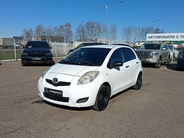 Toyota Yaris II с пробегом 2009 года, цена 400 000 рублей, 179498 км, хэтчбек, Автокод Объявления