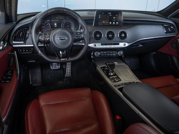 Kia Stinger I с пробегом 2018 года, цена 2 150 000 рублей, 180212 км, лифтбек, Автокод Объявления