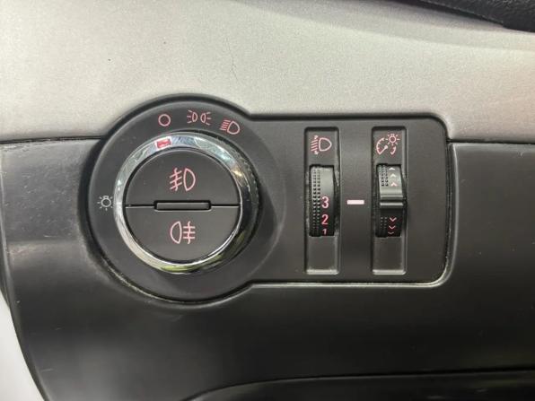 Opel Mokka I с пробегом 2012 года, цена 1 009 000 рублей, 140000 км, внедорожник, Автокод Объявления