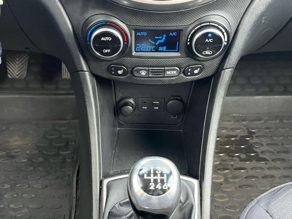 Hyundai Solaris I Рестайлинг с пробегом 2014 года, цена 970 000 рублей, 109702 км, седан, Автокод Объявления