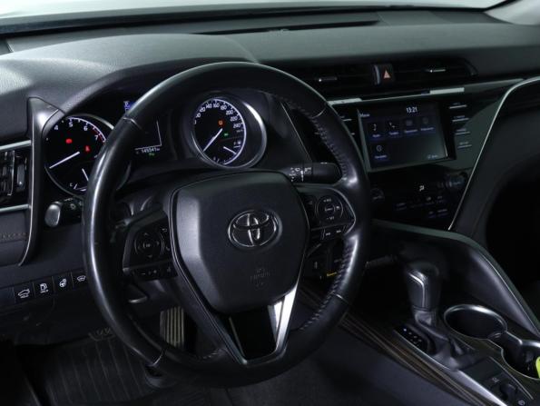 Toyota Camry VIII (XV70) с пробегом 2019 года, цена 2 420 000 рублей, 142460 км, седан, Автокод Объявления