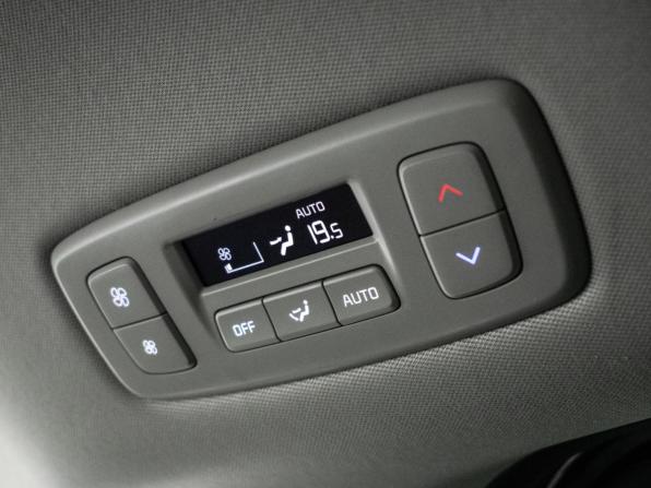Kia Carnival IV Рестайлинг с пробегом 2024 года, цена 5 560 000 рублей, 47497 км, минивэн, Автокод Объявления