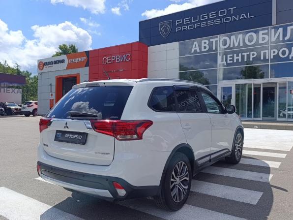 Mitsubishi Outlander III Рестайлинг 2 с пробегом 2015 года, цена 2 080 000 рублей, 118240 км, внедорожник, Автокод Объявления