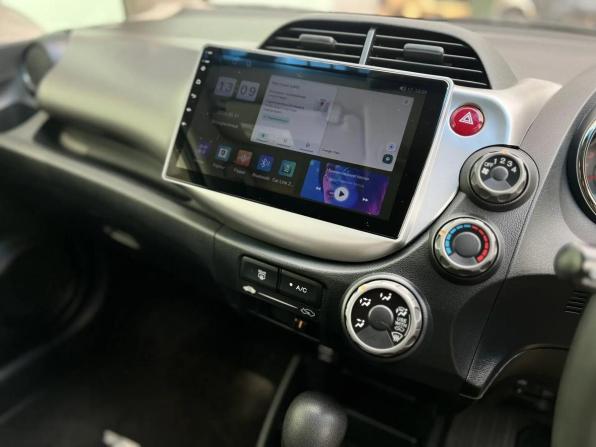 Honda Fit II с пробегом 2011 года, цена 865 000 рублей, 79141 км, хэтчбек, Автокод Объявления