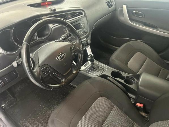 Kia Ceed II Рестайлинг с пробегом 2018 года, цена 1 591 000 рублей, 96633 км, хэтчбек, Автокод Объявления
