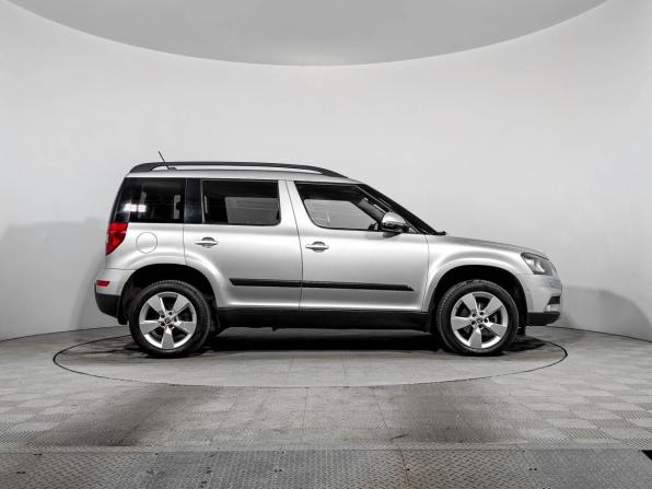 Skoda Yeti I Рестайлинг с пробегом 2017 года, цена 1 430 000 рублей, 96123 км, внедорожник, Автокод Объявления