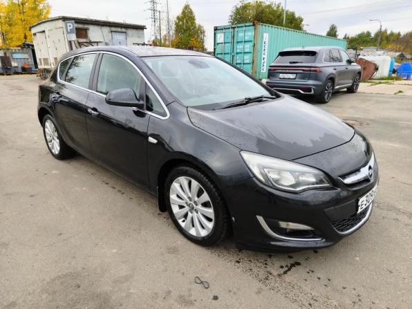 Opel Astra J Рестайлинг с пробегом 2013 года, цена 649 000 рублей, 183372 км, хэтчбек, Автокод Объявления