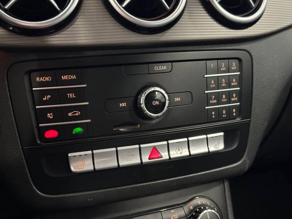 Mercedes-Benz B-Класс II (W246) Рестайлинг с пробегом 2017 года, цена 1 575 000 рублей, 136170 км, хэтчбек, Автокод Объявления