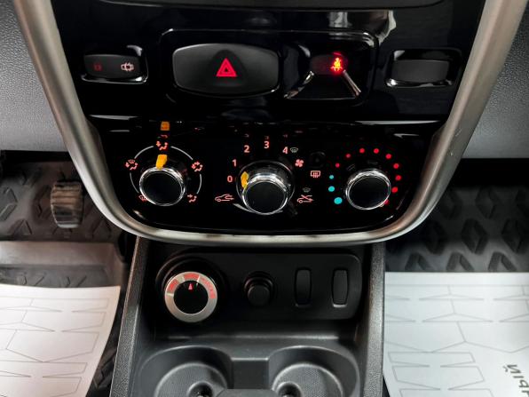 Renault Duster I с пробегом 2014 года, цена 900 000 рублей, 189288 км, внедорожник, Автокод Объявления
