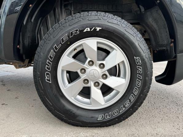 Mitsubishi L200 V с пробегом 2015 года, цена 1 859 900 рублей, 212000 км, offers.body_type.unknown, Автокод Объявления