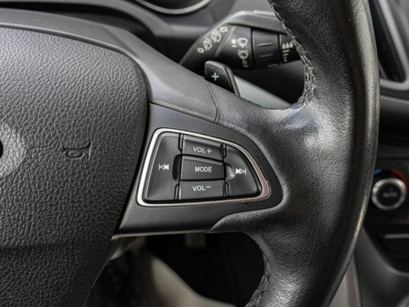 Ford Kuga II Рестайлинг с пробегом 2017 года, цена 1 549 000 рублей, 145703 км, внедорожник, Автокод Объявления