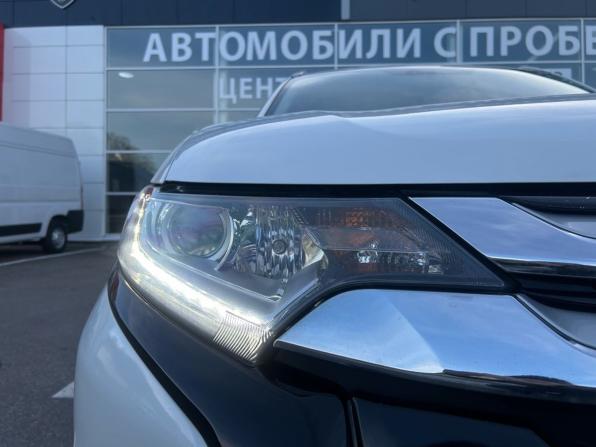 Mitsubishi Outlander III Рестайлинг 2 с пробегом 2015 года, цена 1 815 000 рублей, 118240 км, внедорожник, Автокод Объявления