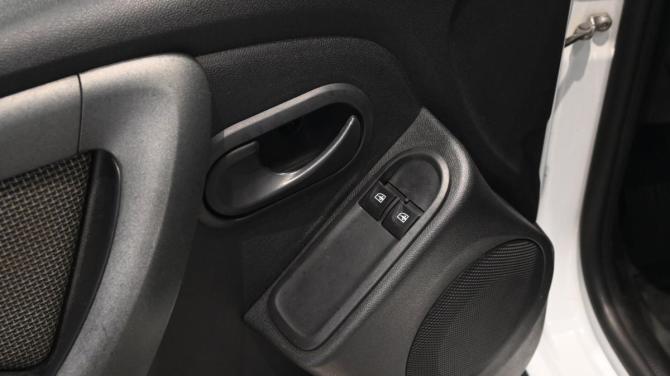 Renault Duster I Рестайлинг с пробегом 2016 года, цена 680 000 рублей, 264956 км, внедорожник, Автокод Объявления