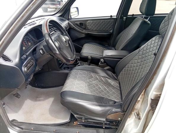 Chevrolet Niva I Рестайлинг с пробегом 2012 года, цена 590 000 рублей, 131269 км, внедорожник, Автокод Объявления