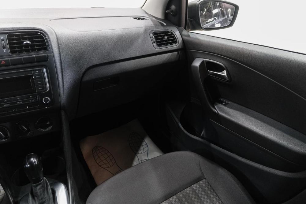 Volkswagen Polo V Рестайлинг Новокузнецк  - изображение 17