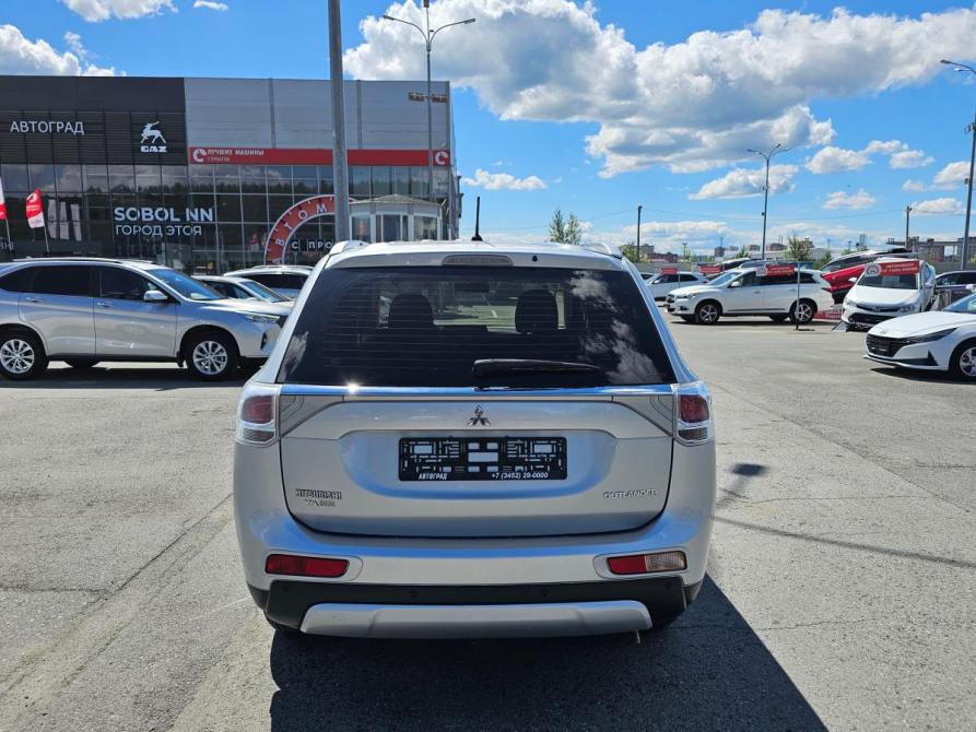 Mitsubishi Outlander III Рестайлинг Тюмень  - изображение 5