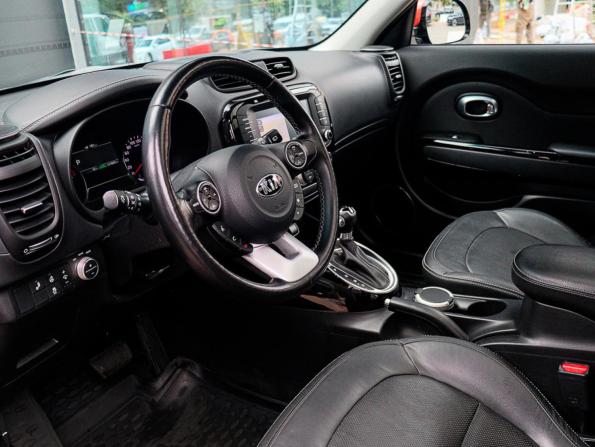 Kia Soul II Рестайлинг с пробегом 2017 года, цена 1 600 000 рублей, 111692 км, хэтчбек, Автокод Объявления