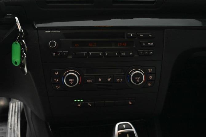 BMW 1 серии I (E81/E82/E87/E88) Рестайлинг с пробегом 2008 года, цена 1 160 000 рублей, 215485 км, купе, Автокод Объявления