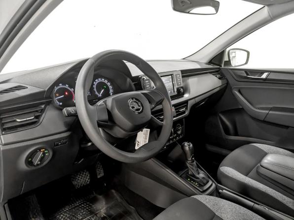 Skoda Rapid II с пробегом 2021 года, цена 1 255 000 рублей, 156517 км, лифтбек, Автокод Объявления