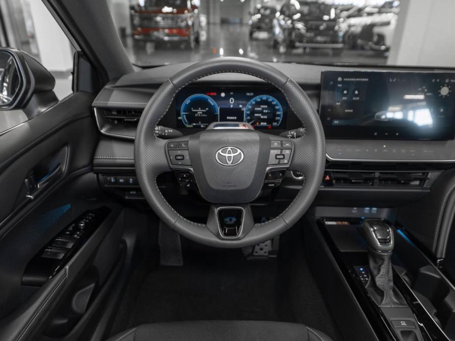 Toyota Camry IX (XV80) China Market Москва  - изображение 11