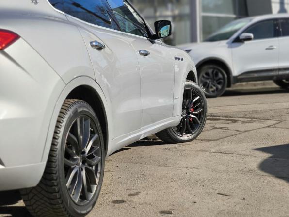 Maserati Levante I с пробегом 2018 года, цена 3 860 000 рублей, 117000 км, внедорожник, Автокод Объявления