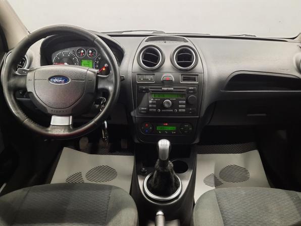 Ford Fiesta Mk5 с пробегом 2007 года, цена 259 000 рублей, 270000 км, хэтчбек, Автокод Объявления