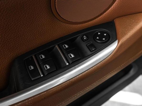 BMW 5 серии VI (F10/F11/F07) с пробегом 2011 года, цена 1 649 000 рублей, 195986 км, лифтбек, Автокод Объявления