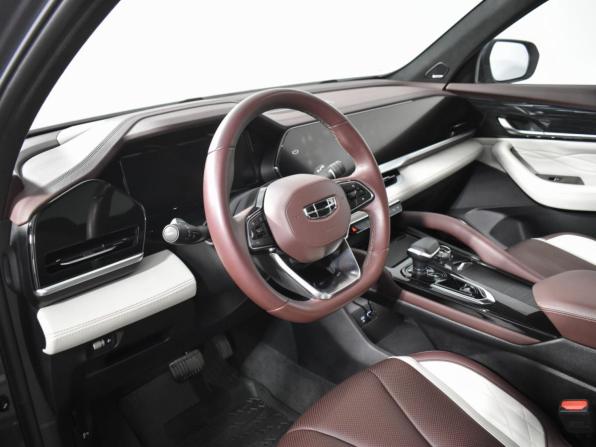 Geely Monjaro I с пробегом 2022 года, цена 3 090 000 рублей, 51466 км, внедорожник, Автокод Объявления