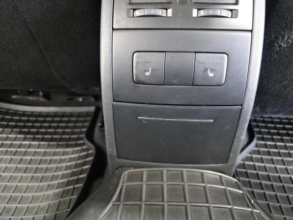 Skoda Octavia II (A5) Рестайлинг с пробегом 2012 года, цена 950 000 рублей, 202036 км, лифтбек, Автокод Объявления