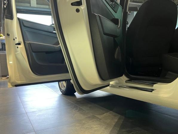 Skoda Rapid I с пробегом 2014 года, цена 979 000 рублей, 185000 км, лифтбек, Автокод Объявления