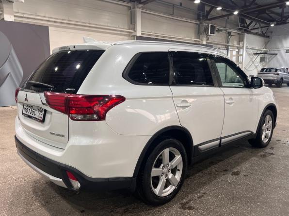 Mitsubishi Outlander III Рестайлинг 2 с пробегом 2017 года, цена 1 830 000 рублей, 149995 км, внедорожник, Автокод Объявления