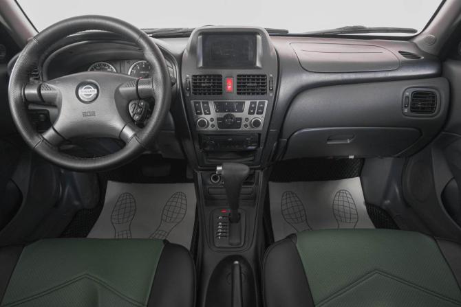 Nissan Almera II (N16) Рестайлинг с пробегом 2004 года, цена 419 000 рублей, 187000 км, хэтчбек, Автокод Объявления