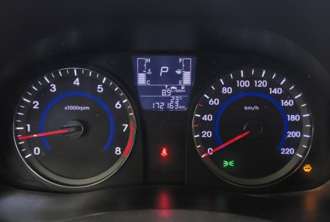 Hyundai Solaris I с пробегом 2014 года, цена 949 000 рублей, 172163 км, седан, Автокод Объявления