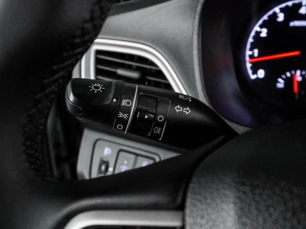 Hyundai Solaris II с пробегом 2019 года, цена 1 059 000 рублей, 142221 км, седан, Автокод Объявления