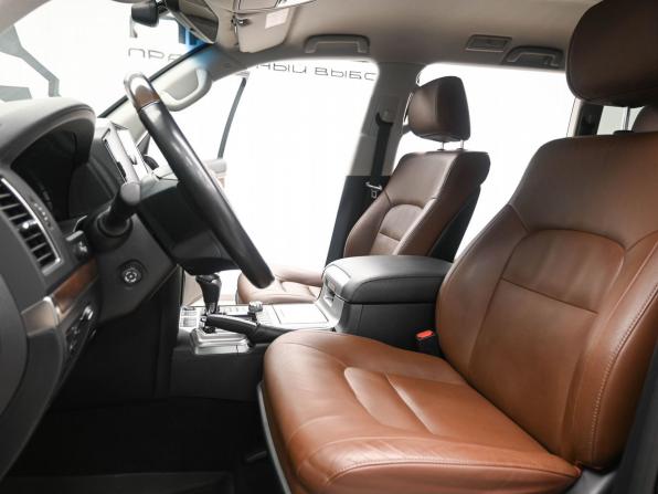 Toyota Land Cruiser 200 Series Рестайлинг 2 с пробегом 2020 года, цена 7 949 000 рублей, 55382 км, внедорожник, Автокод Объявления