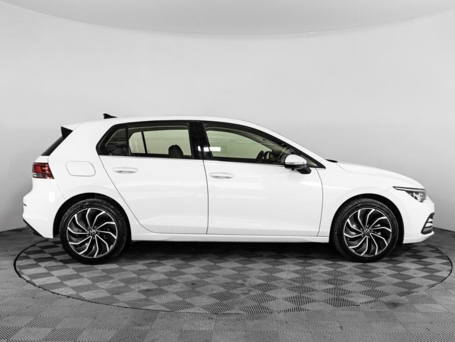 Volkswagen Golf VIII Санкт-Петербург  - изображение 4
