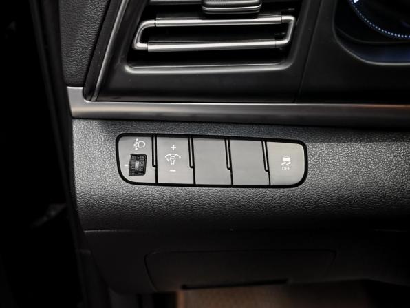 Hyundai Elantra VI (AD) Рестайлинг с пробегом 2019 года, цена 1 750 000 рублей, 133891 км, седан, Автокод Объявления