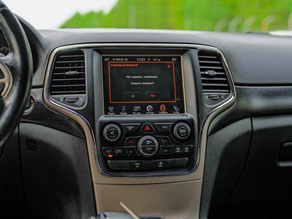 Jeep Grand Cherokee IV (WK2) Рестайлинг с пробегом 2013 года, цена 1 799 000 рублей, 276032 км, внедорожник, Автокод Объявления