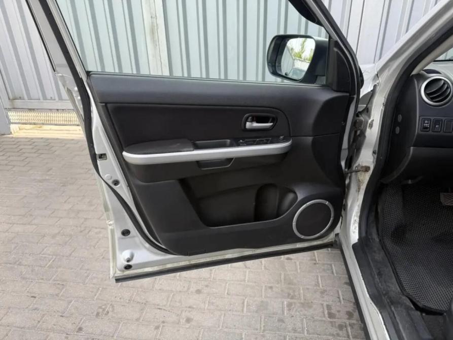 Suzuki Grand Vitara II Рестайлинг Ростов-на-Дону  - изображение 17