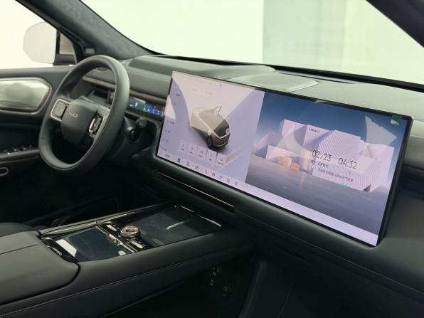 Lynk &amp; Co 900 с пробегом 2026 года, цена 8 000 000 рублей, 35 км, внедорожник, Автокод Объявления