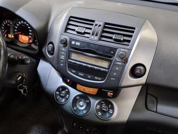 Toyota RAV4 III (XA30) Рестайлинг с пробегом 2011 года, цена 1 259 000 рублей, 195300 км, внедорожник, Автокод Объявления