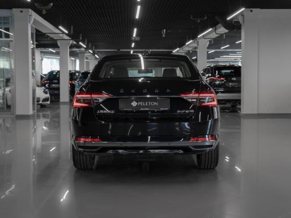 Skoda Superb III Рестайлинг с пробегом 2025 года, цена 3 275 000 рублей, 50 км, лифтбек, Автокод Объявления