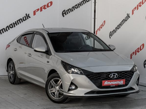 Hyundai Solaris II Рестайлинг с пробегом 2020 года, цена 1 370 000 рублей, 137969 км, седан, Автокод Объявления