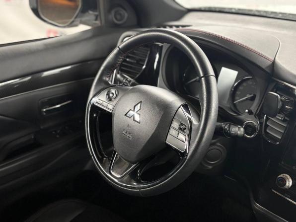 Mitsubishi Outlander III Рестайлинг 3 с пробегом 2022 года, цена 2 579 000 рублей, 106000 км, внедорожник, Автокод Объявления
