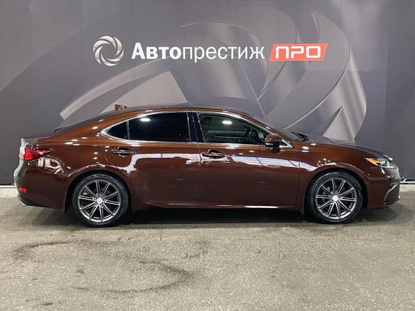 Lexus ES VI Рестайлинг с пробегом 2017 года, цена 2 399 000 рублей, 81375 км, седан, Автокод Объявления
