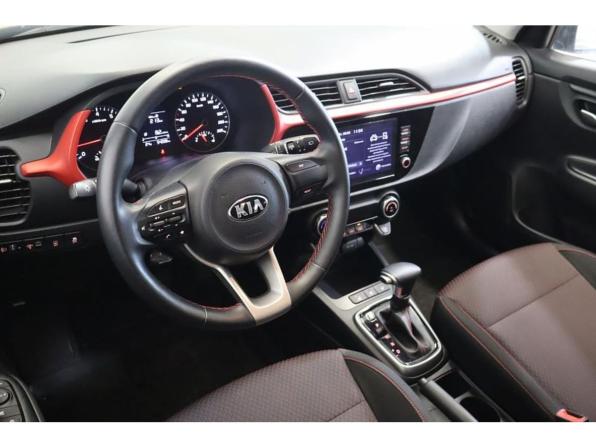 Kia Rio IV Рестайлинг с пробегом 2021 года, цена 1 793 000 рублей, 54001 км, хэтчбек, Автокод Объявления