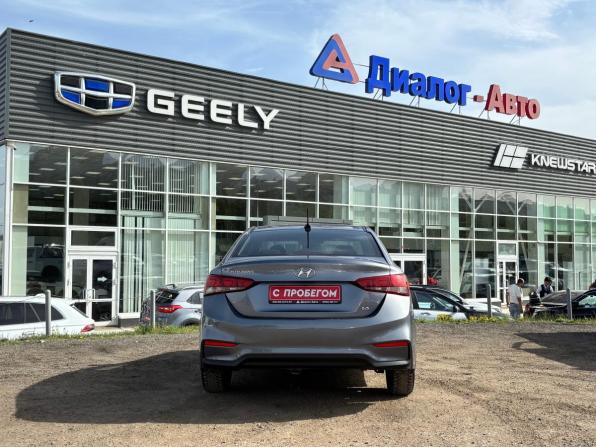 Hyundai Solaris II с пробегом 2018 года, цена 1 391 000 рублей, 86000 км, седан, Автокод Объявления
